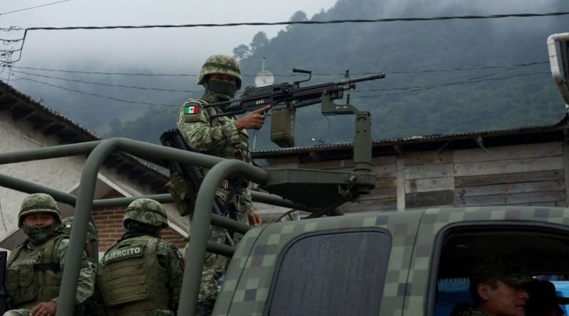 AMLO pide que todos los Congresos locales avalen plan militar