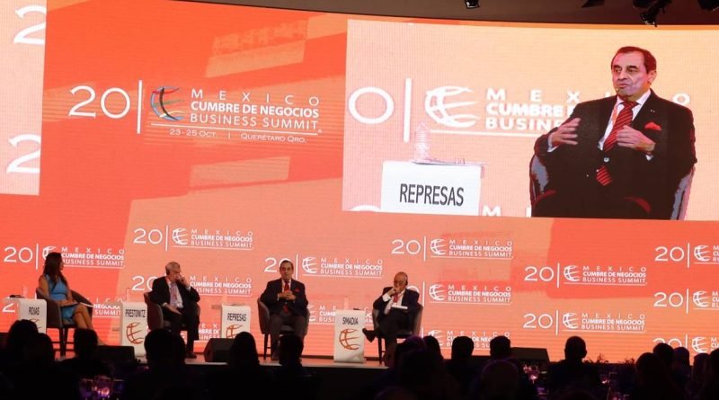 Analizan qué impide a México ser potencia