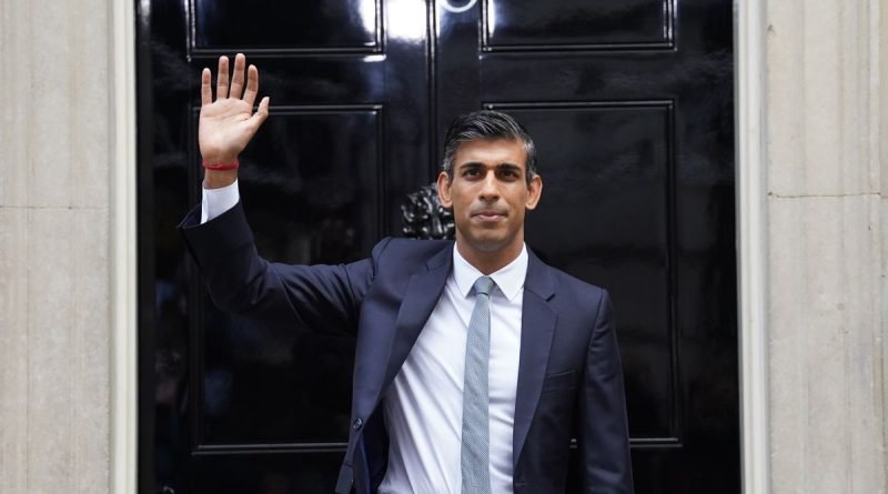 El primer ministro británico forma un Gobierno integrador para buscar la paz entre los conservadores