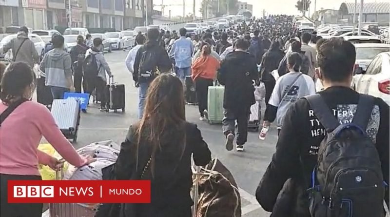 El pánico en China que llevó a la fuga masiva de trabajadores en una de las mayores fábricas de Apple del mundo - BBC News Mundo