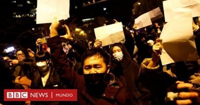 Barricadas y detenciones en China tras las inusuales protestas contra Xi Jinping y su gobierno por el manejo de la pandemia - BBC News Mundo