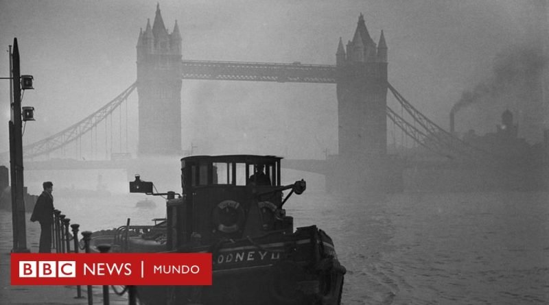 La extraordinaria nube de esmog que cubrió Londres hace 70 años y que sumió a la ciudad en el caos y la oscuridad - BBC News Mundo