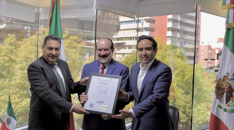 Reconocen a Querétaro como primer lugar nacional en mejora regulatoria y registro de trámites