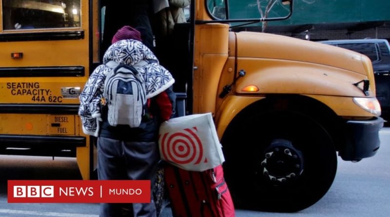 Cómo las autoridades de Nueva York están enviando a migrantes a Canadá para aliviar el estado de emergencia que vive la ciudad - BBC News Mundo