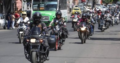 Participan 600 mujeres bikers en rodada