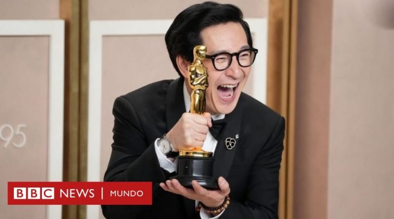 Por qué Vietnam no celebra el éxito de Ke Huy Quan, el niño de Indiana Jones que ganó el Oscar - BBC News Mundo