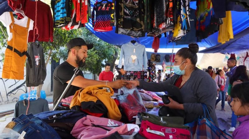 Tianguis de la Griega, el paraíso de la venta de segunda mano