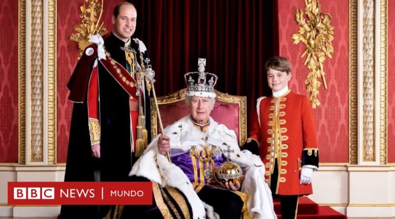 Rey Carlos III: la foto de la coronación que muestra a tres generaciones de la realeza británica - BBC News Mundo