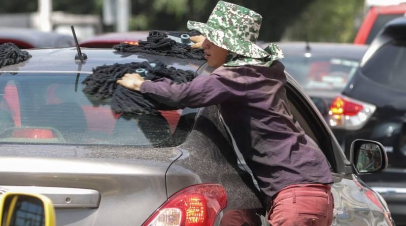Abandonan la pobreza 213.6 mil queretanos 