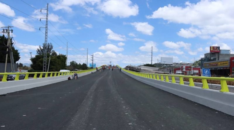 Abren puente vehicular de la Obrera