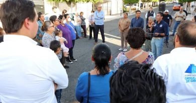 Entrega Roberto Sosa obra en Candiles