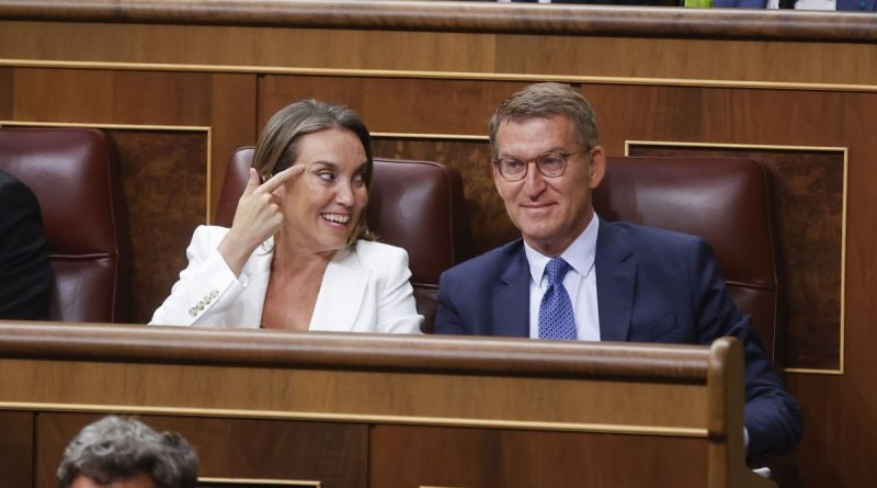 Feijóo huye hacia adelante tras su primera derrota en el Congreso