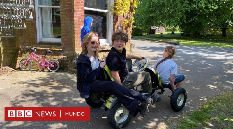 Summerhill: La centenaria escuela británica en la que los niños deciden las normas y qué quieren aprender - BBC News Mundo