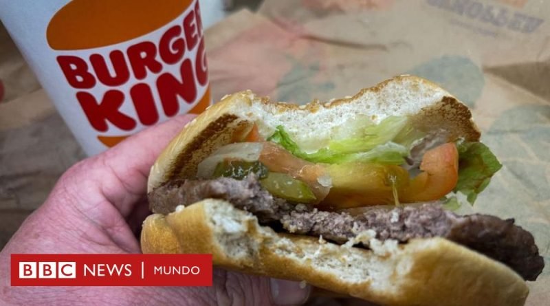 Acusan a Burger King de engañar a sus clientes con el tamaño de sus hamburguesas - BBC News Mundo
