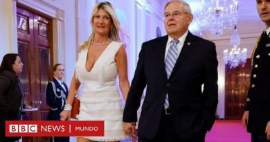 Bob Menendez: el senador de origen cubano y su esposa son acusados en EE.UU. de recibir sobornos  - BBC News Mundo