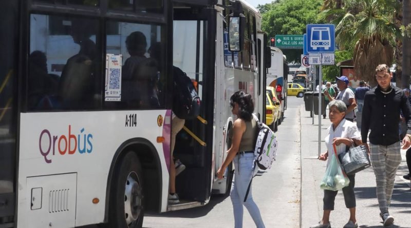 Capacitan a 200 operadoras ejecutivas de transporte