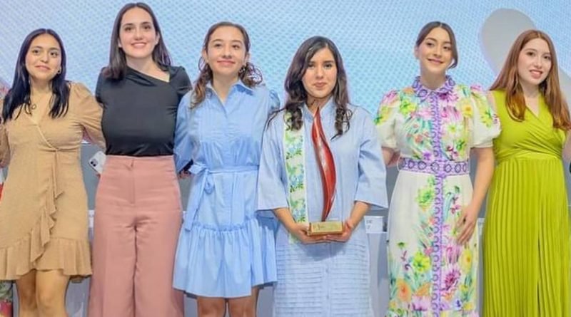 Premian iniciativa queretana que promueve la menstruación digna