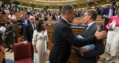 Feijóo choca con la mayoría del Congreso frente al cierre de filas de los suyos