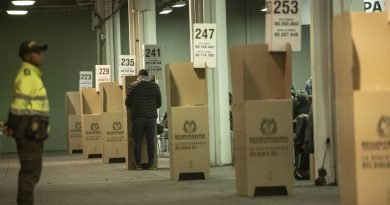 Gustavo Petro pone el foco en la compra de votos