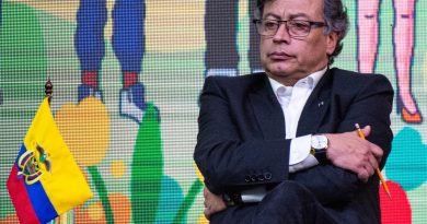 La imagen de Gustavo Petro se desploma en la encuesta Invamer