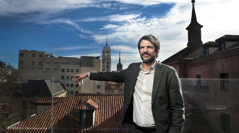 Ernest Urtasun, ministro de Cultura: “Vamos a ser muy tajantes en la defensa de la libertad de expresión”