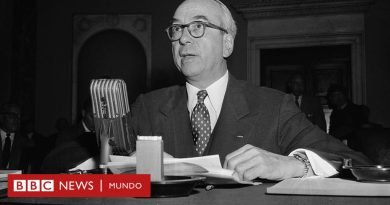 Oppenheimer: quién fue Lewis Strauss, el enemigo eterno del padre de la bomba atómica - BBC News Mundo