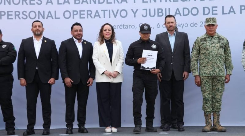 Congratula a Kuri que empresarios y sociedad reconozcan a policías