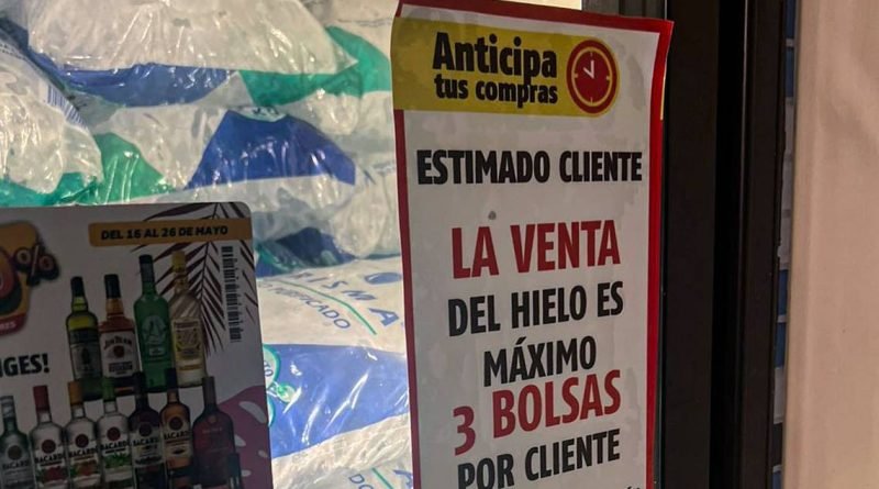 Limitan venta de hielo en tiendas
