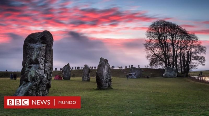El lugar sagrado para celebrar el solsticio que es más antiguo y más grande que Stonehenge - BBC News Mundo
