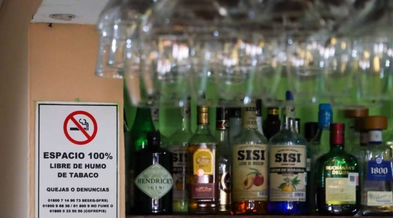 En Querétaro cayó ley anti tabaco