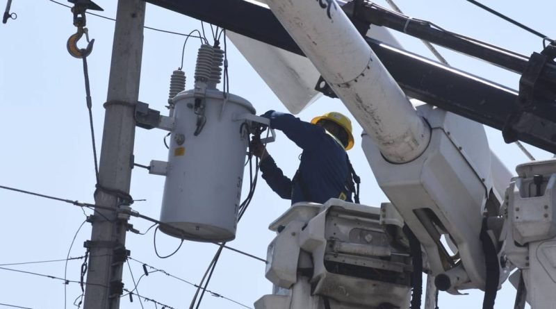 Falla de CFE deja sin agua a 12 colonias