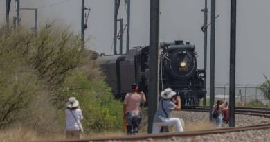 Furor en Querétaro por el paso de la locomotora de vapor 