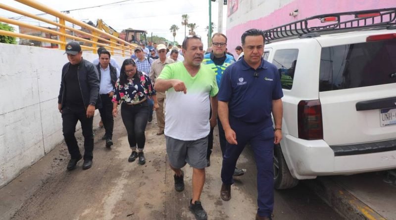 Luis Nava visitó a los afectados por fuertes lluvias