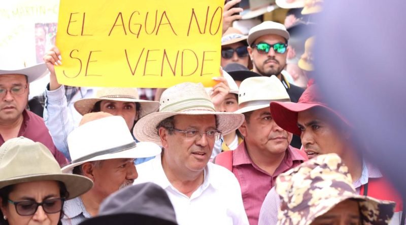 Morena mintió sobre la Ley de Aguas, afirma Zapata