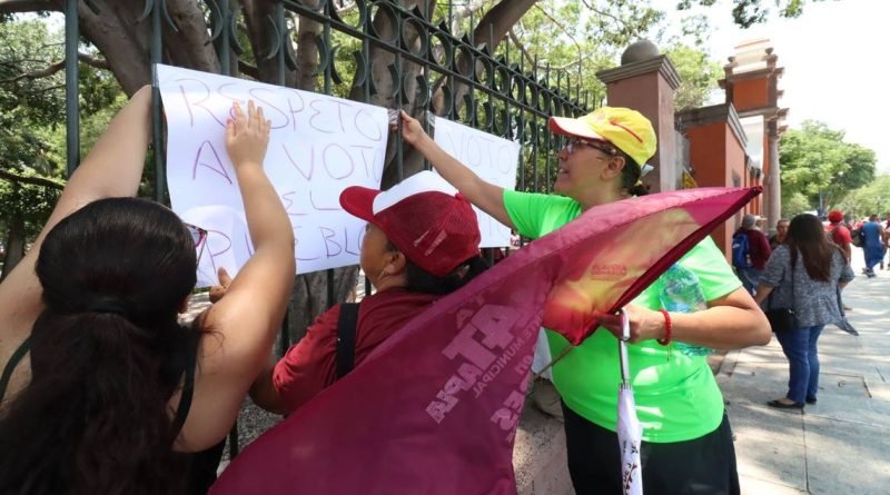 Simpatizantes del excandidato Chema Tapia exigieron 