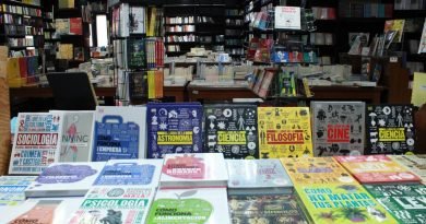 Conmemora 38 años la Librería del Centro