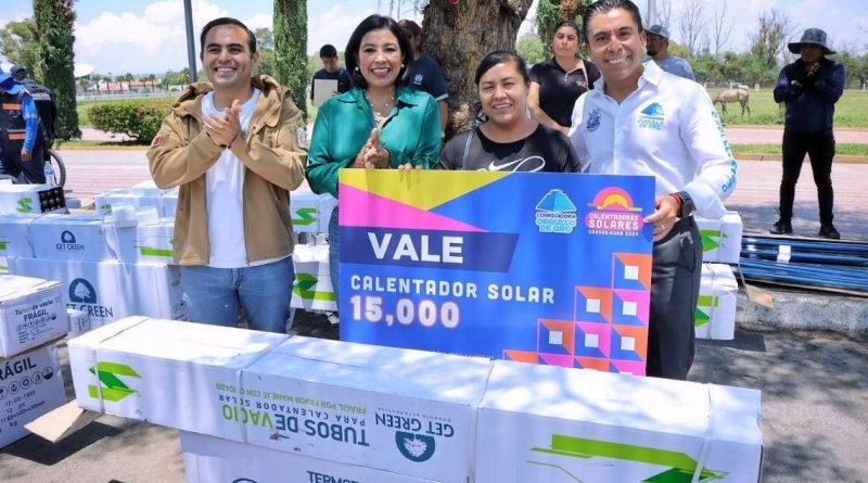 Entregan calentador solar número 15 mil en Corregidora