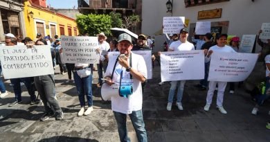 Ofrece diálogo Luis Humberto a manifestantes