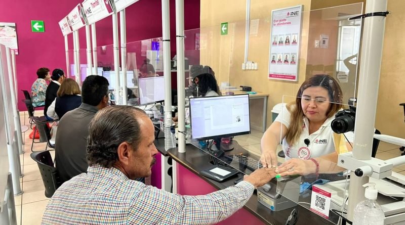 Pide INE a los ciudadanos renovar sus credenciales para votar