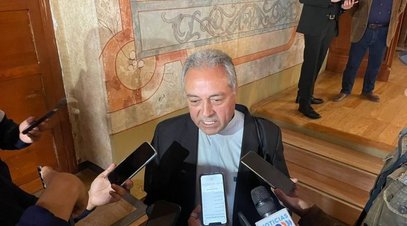 Renovarán la Basílica de Dolores de Soriano en Colón