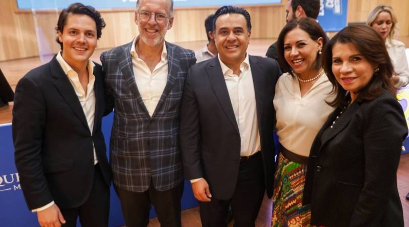 Alcalde Luis Nava presentó resultados de programas sociales durante su administración