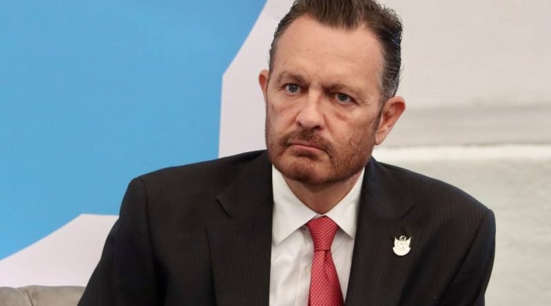 Se reúne Kuri con Marko Cortés; sugiere que haya nuevas caras en AN