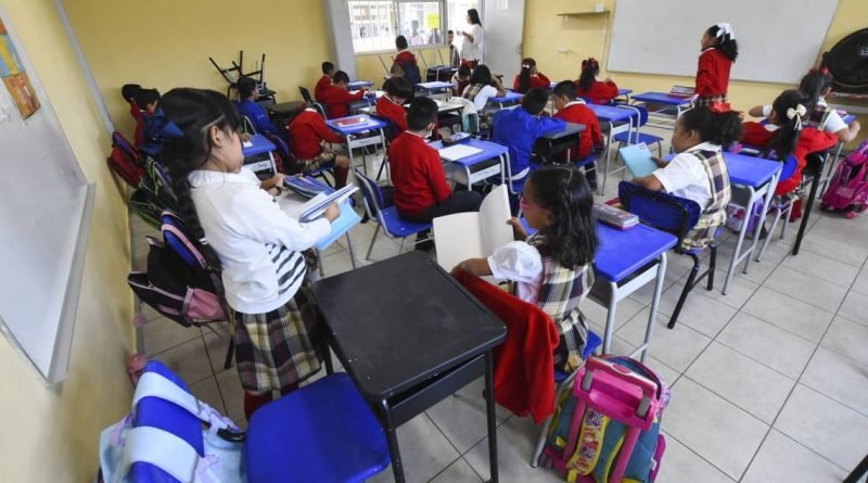 Alistan escuelas de tiempo completo en Querétaro