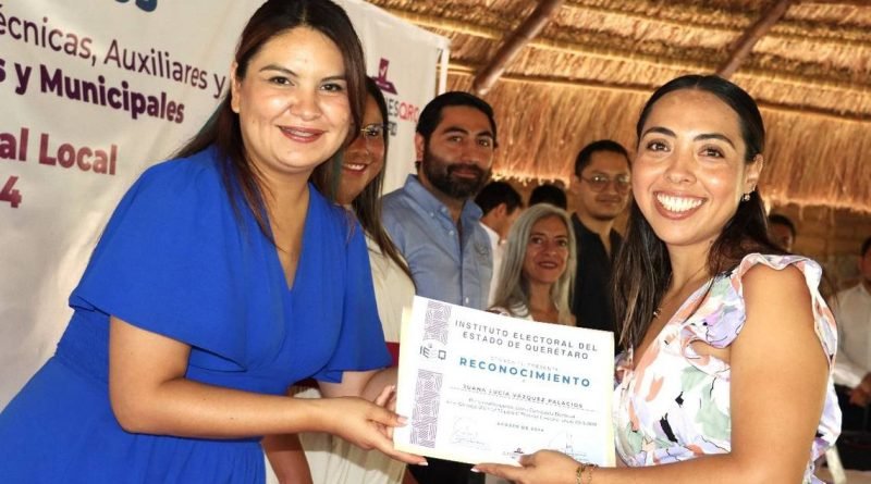 Reconocen a 200 colaboradores del proceso electoral 2023-2024