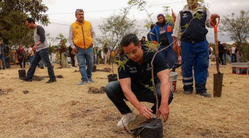 Impulsa Macías Olvera un Querétaro verde