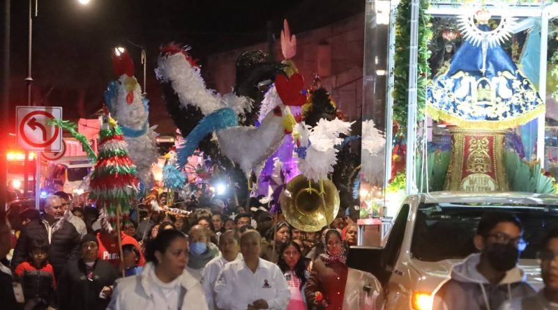 Inicia el tradicional Gallo Monumental