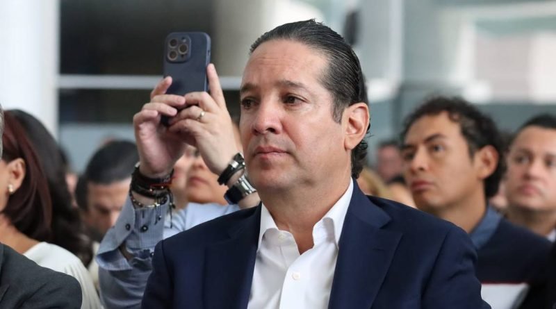 Pide Pancho Domínguez a Arango desligarse del CEN