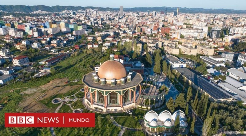 Por qué Albania quiere crear en su capital un microestado más pequeño que el Vaticano - BBC News Mundo