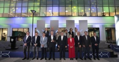 Inaugura ITESM dos edificios