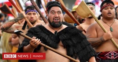 Indígenas: la masiva protesta de los maoríes por los intentos de reformar el tratado que consagró sus derechos con la creación de Nueva Zelanda - BBC News Mundo